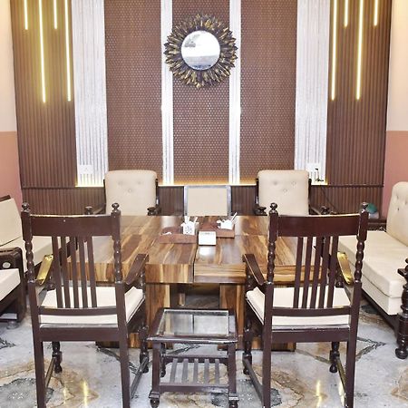 The Orchid Retreat Appartement Agra  Buitenkant foto