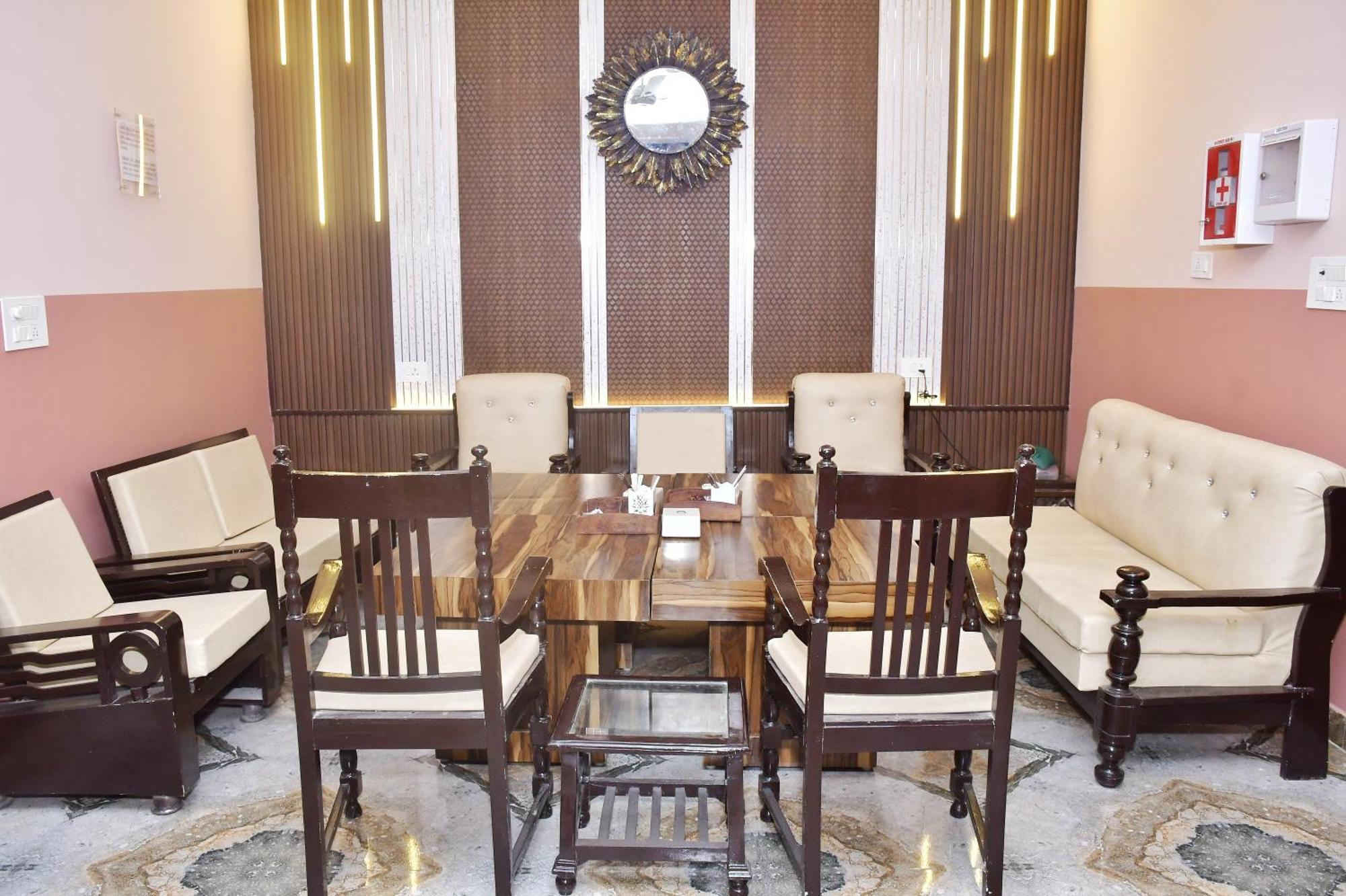 The Orchid Retreat Appartement Agra  Buitenkant foto