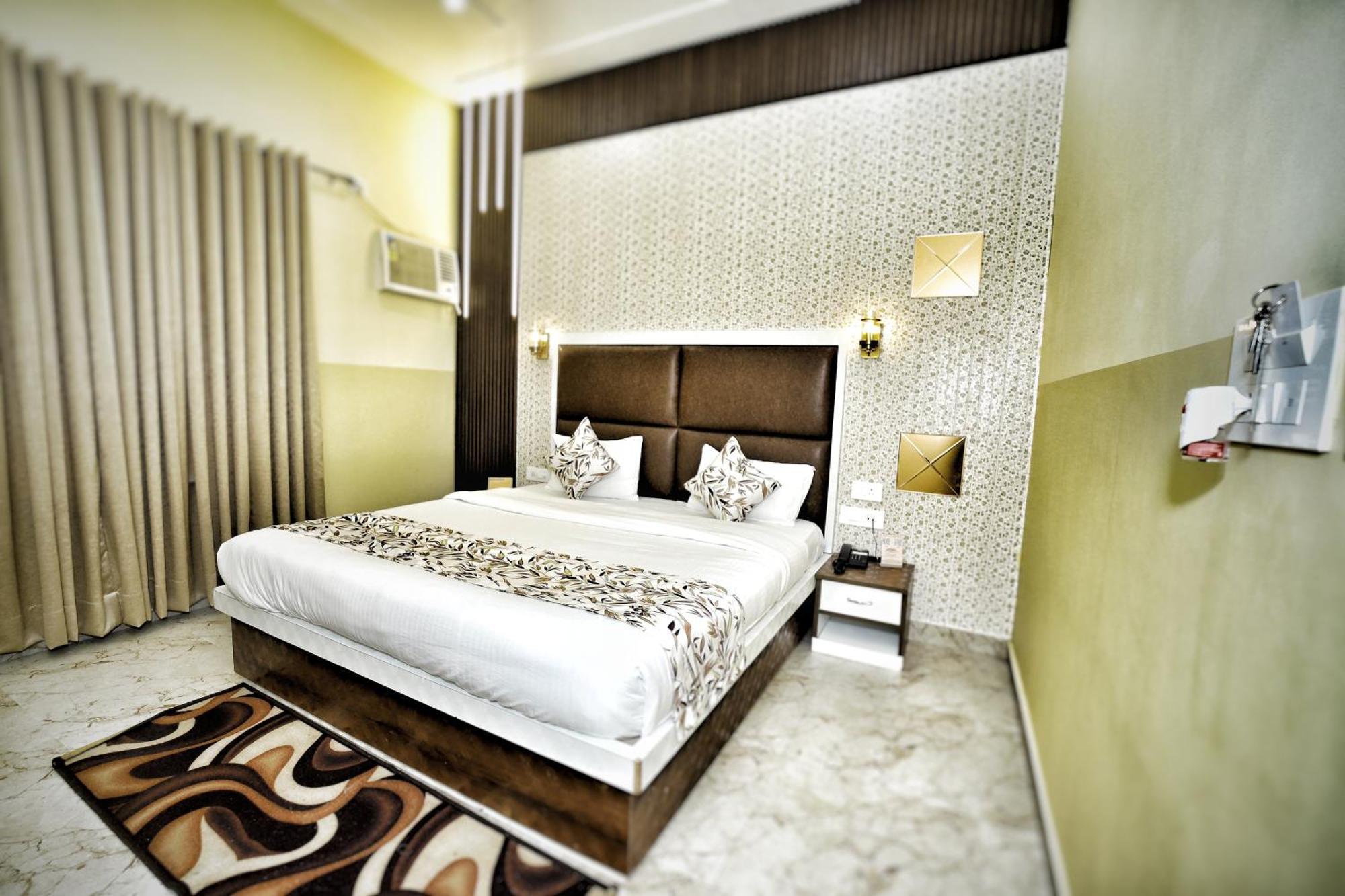 The Orchid Retreat Appartement Agra  Buitenkant foto
