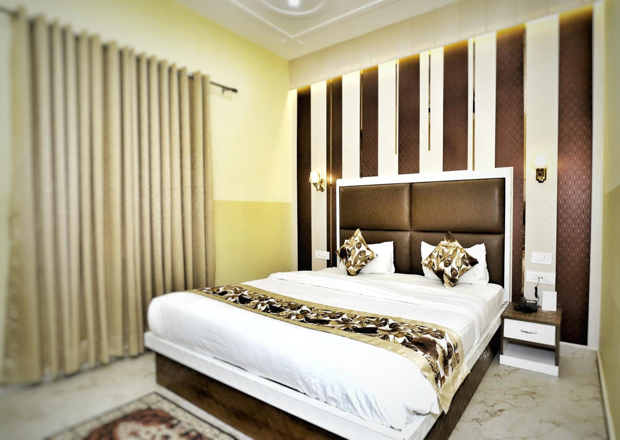 The Orchid Retreat Appartement Agra  Buitenkant foto