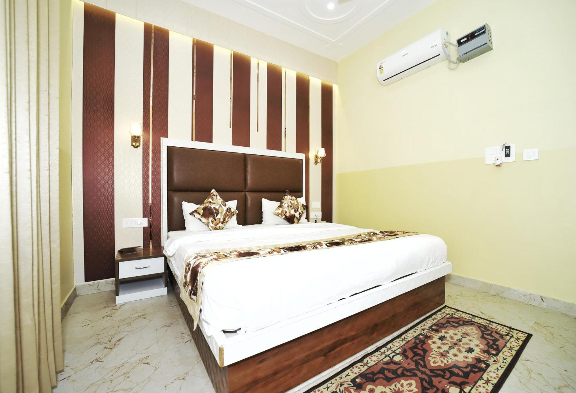 The Orchid Retreat Appartement Agra  Buitenkant foto